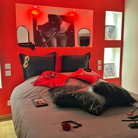 Dark Perpignan Aux 50 Nuances Jacuzzi Prive Daire
