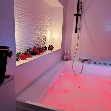 Dark Perpignan Aux 50 Nuances Jacuzzi Prive Villeneuve-de-la-Raho